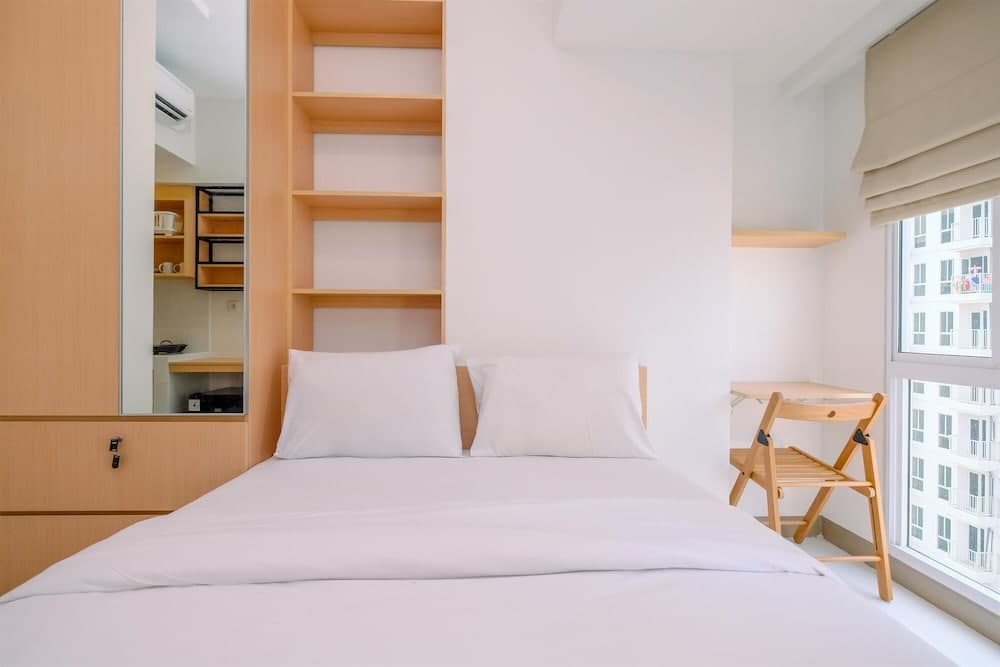 Homey And Simply Look Studio Tokyo Riverside Pik 2 Apartment