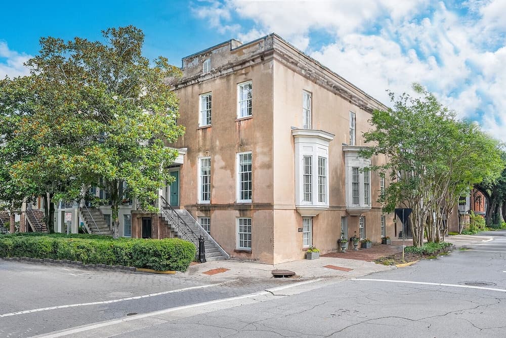THE HOUSE ON TAYLOR