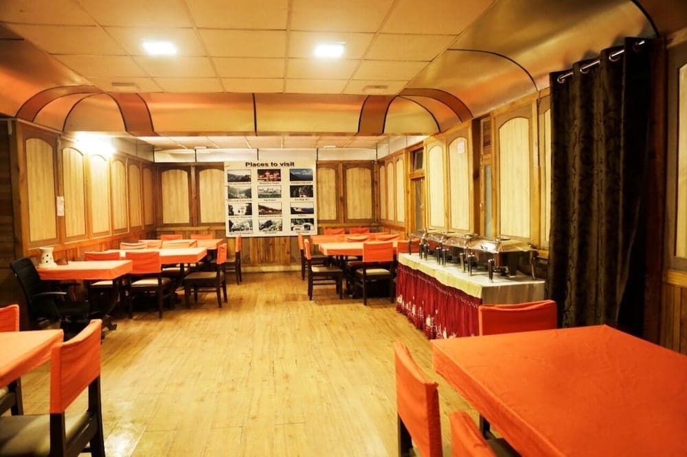 Hotel Aroma Nainital