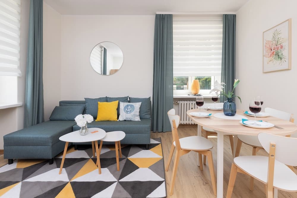 Apartment Komandorska by Renters