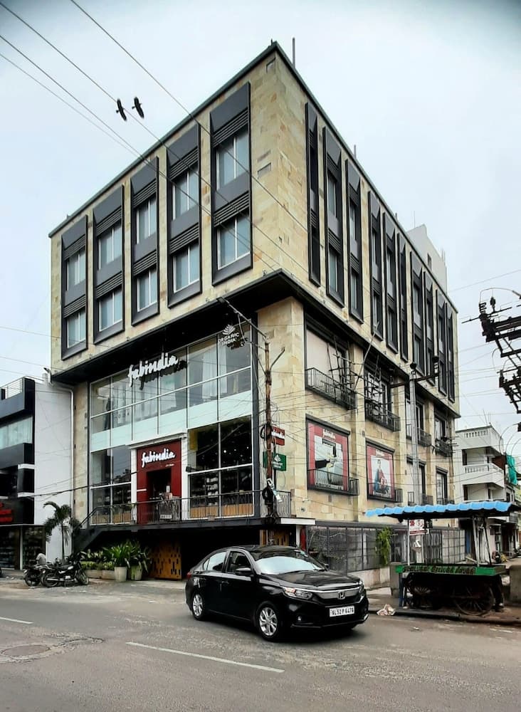 Pondy Heights - Suites and Studios