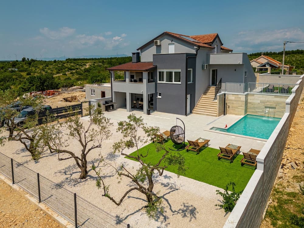 Villa Pezer