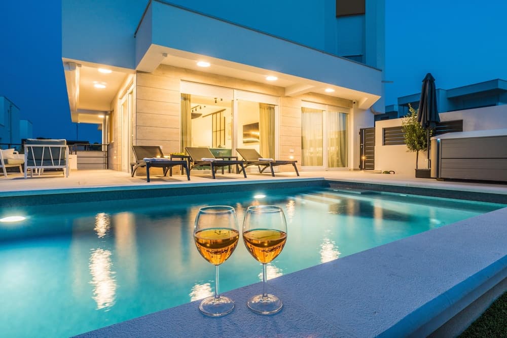 Apartment Sun Private Pool and Jacuzzi