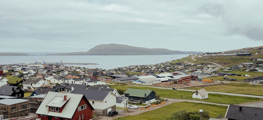 Stunning Views / Penthouse / Decorative / Parking