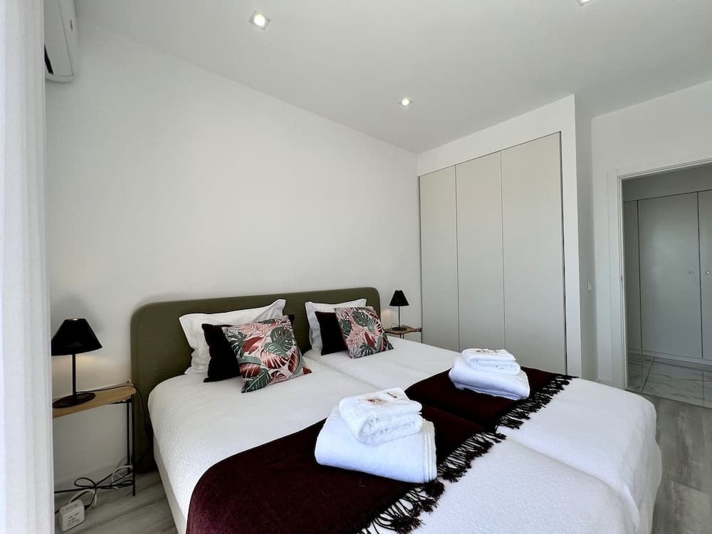 Faro Deluxe by Homing