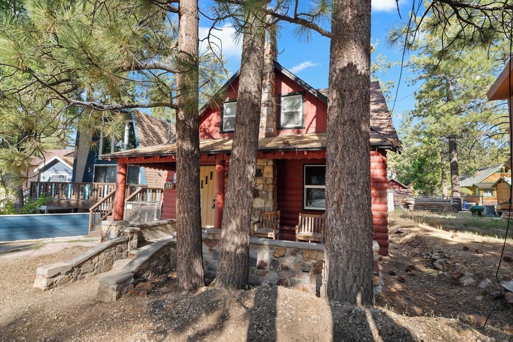 Lake Cottage