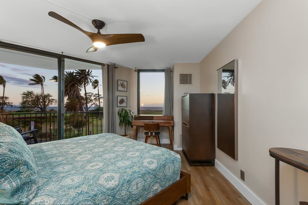 Modern & Elegant Oceanfront Vistas