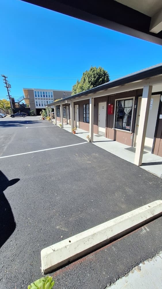 Garden Motel