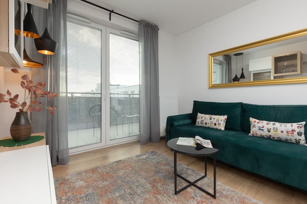 Trendy Apartment + Parking by Renters