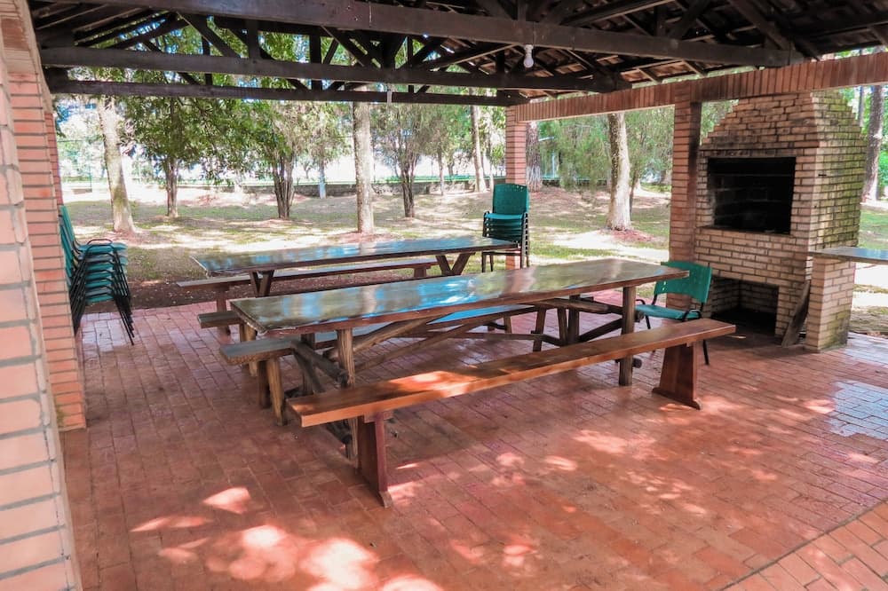 Barbekü/piknik alanı