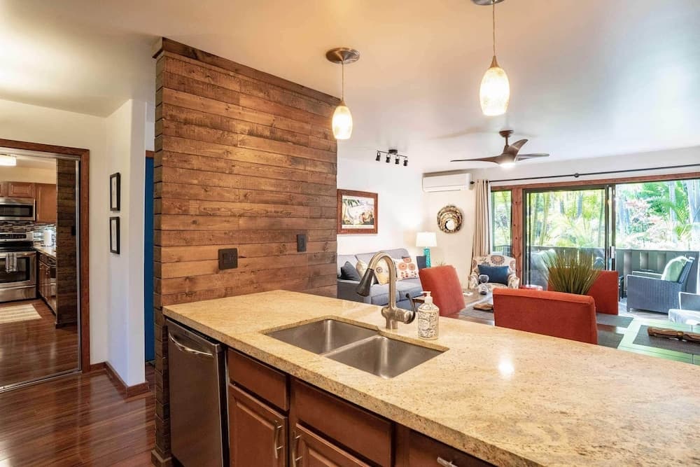 Tropical & Serene Garden Vistas