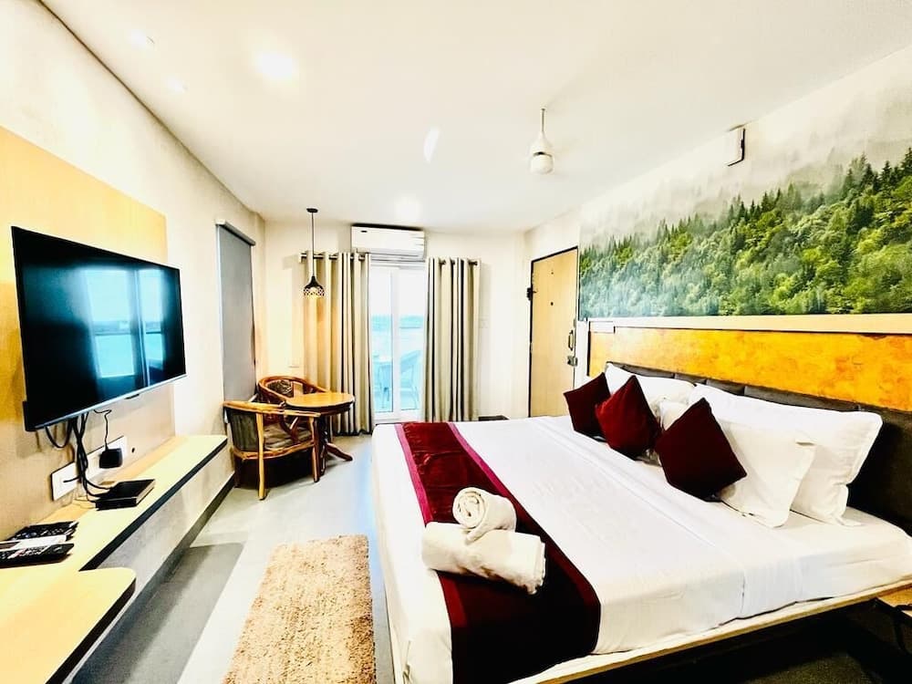 Hotel Lake View Airport Zone