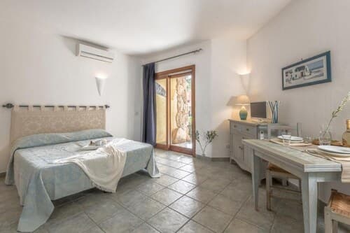 Tranquile Palau Green Village Premium Studio Sleeps 2 Plus Possible Child