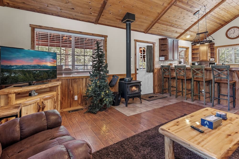 Blue Jay Chalet