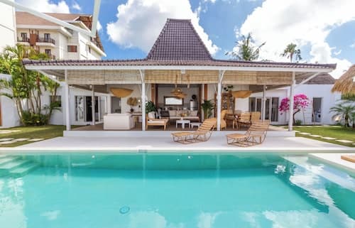 Villa M2 by Alfred in Bali