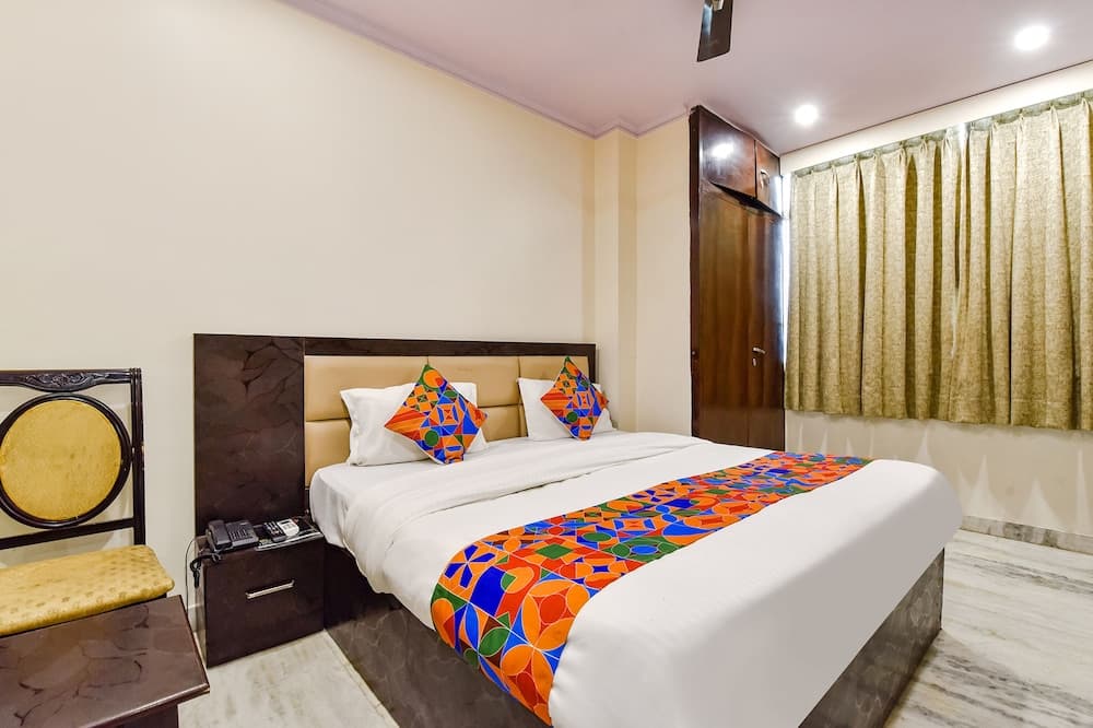 FabHotel Golden Leaf I