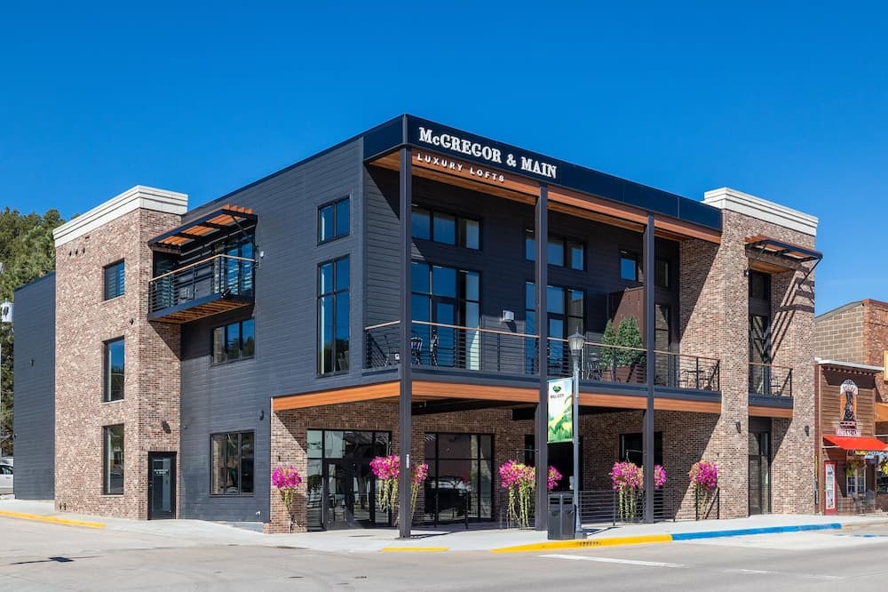 McGregor and Main Luxury Lofts