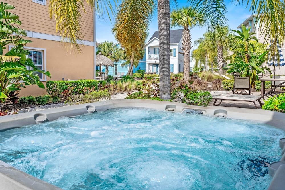 8000 Lost Shaker Lane