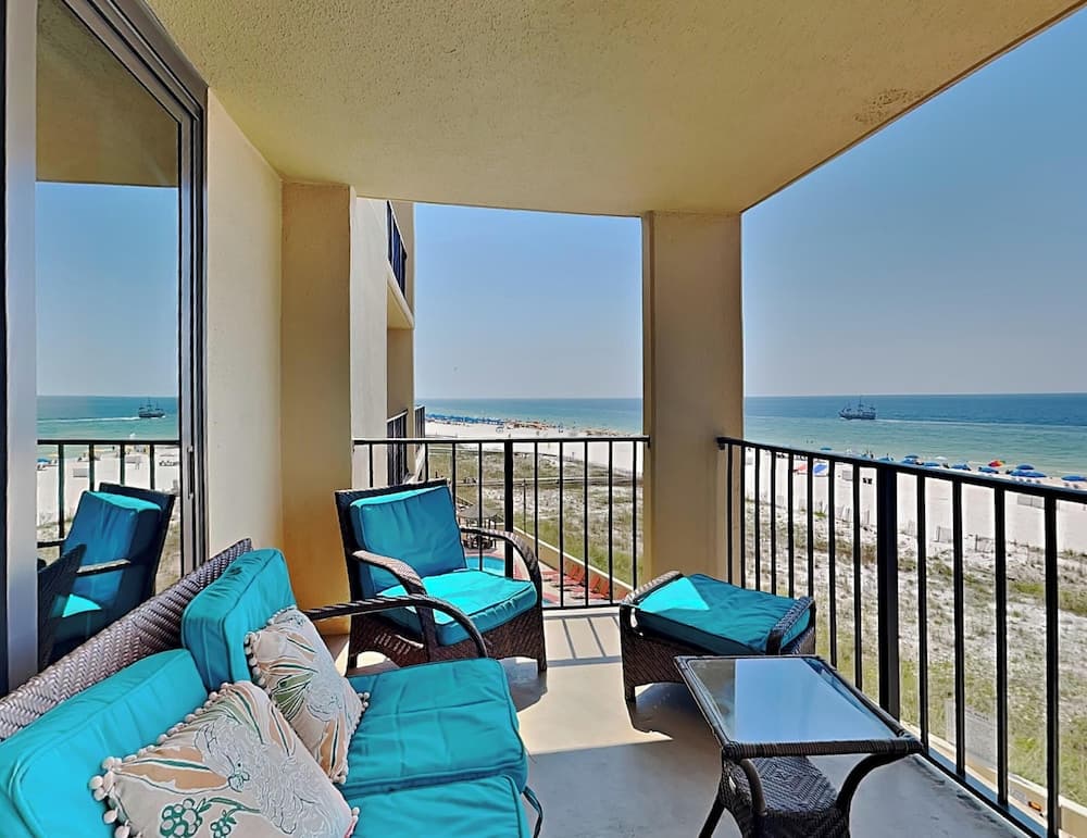 Phoenix III #3034 - Beachside Bliss