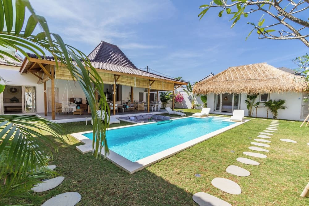 Villa Opaline by Alfred in Bali