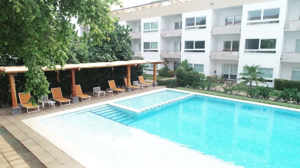 9 Bahias Condos
