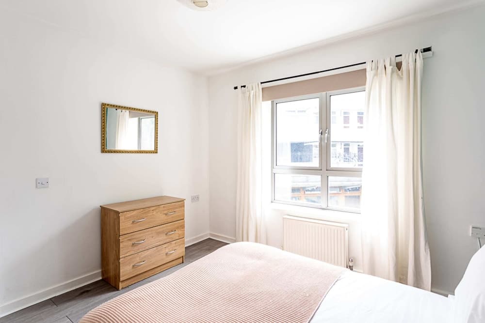 London Apartment in Trendy Clapham Junction