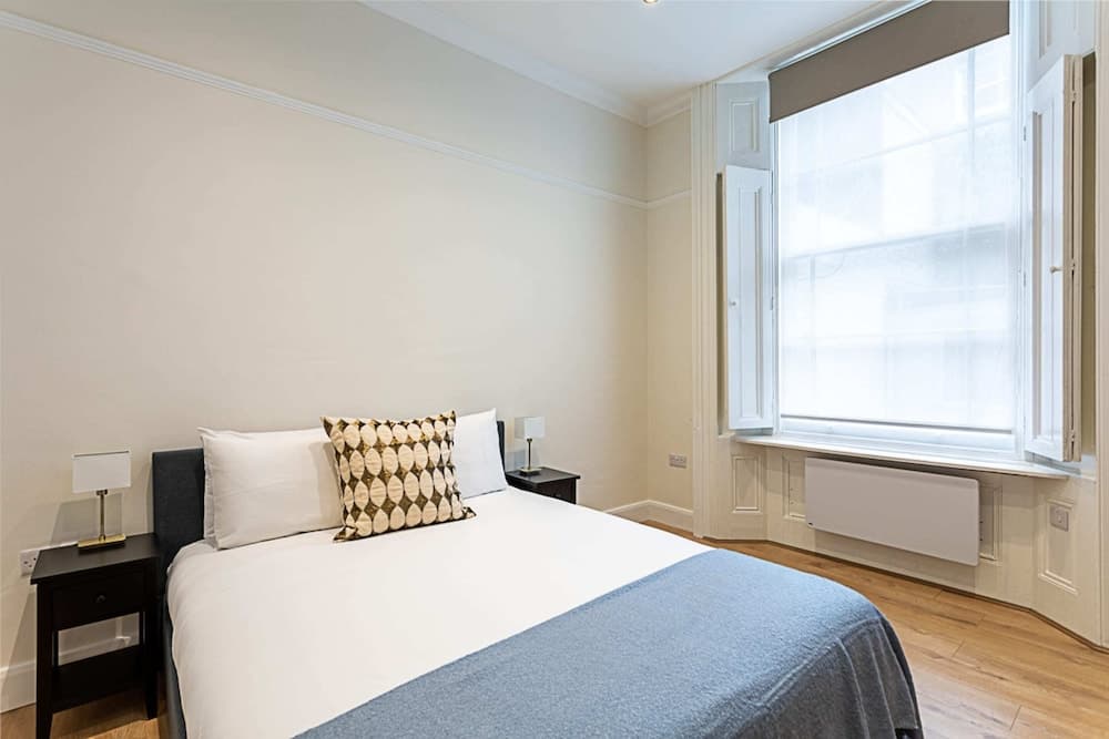 Modern Bayswater Flat