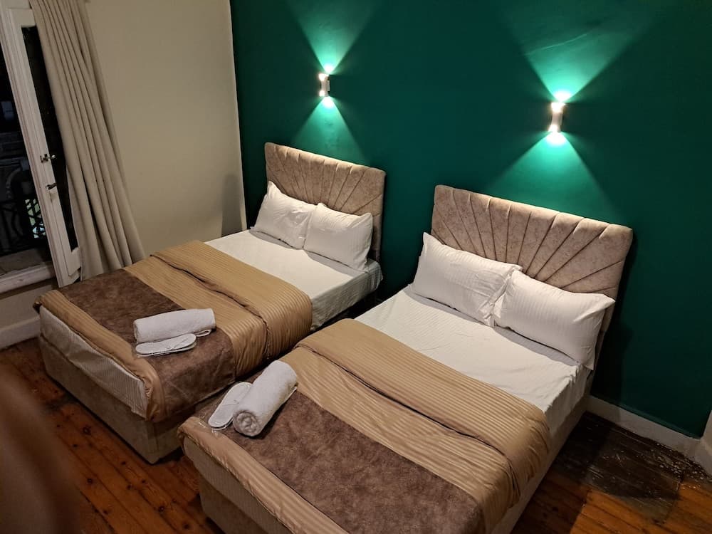 Downtown Family Suites