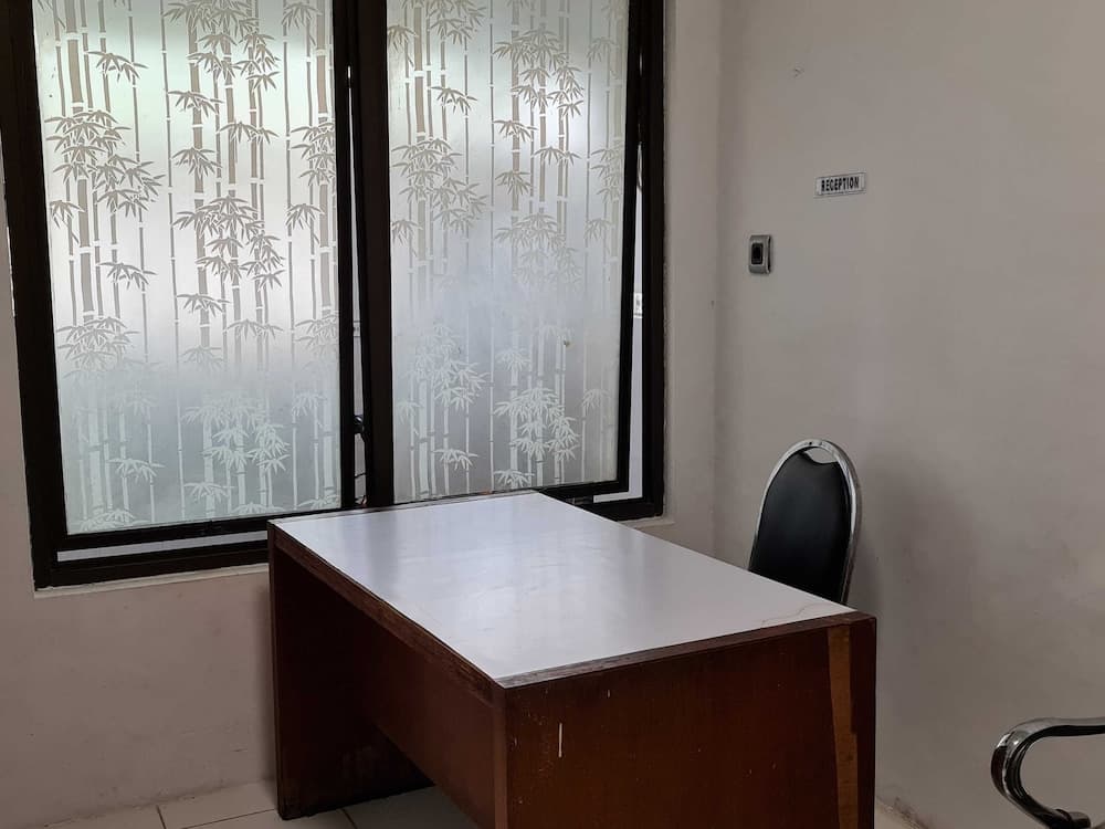 OYO Life 92191 Omah Dewe Syariah