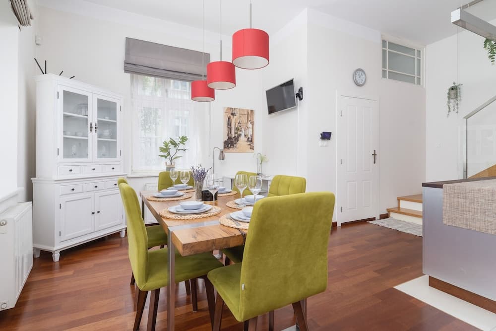 Krakow Two-storey Apartment by Renters