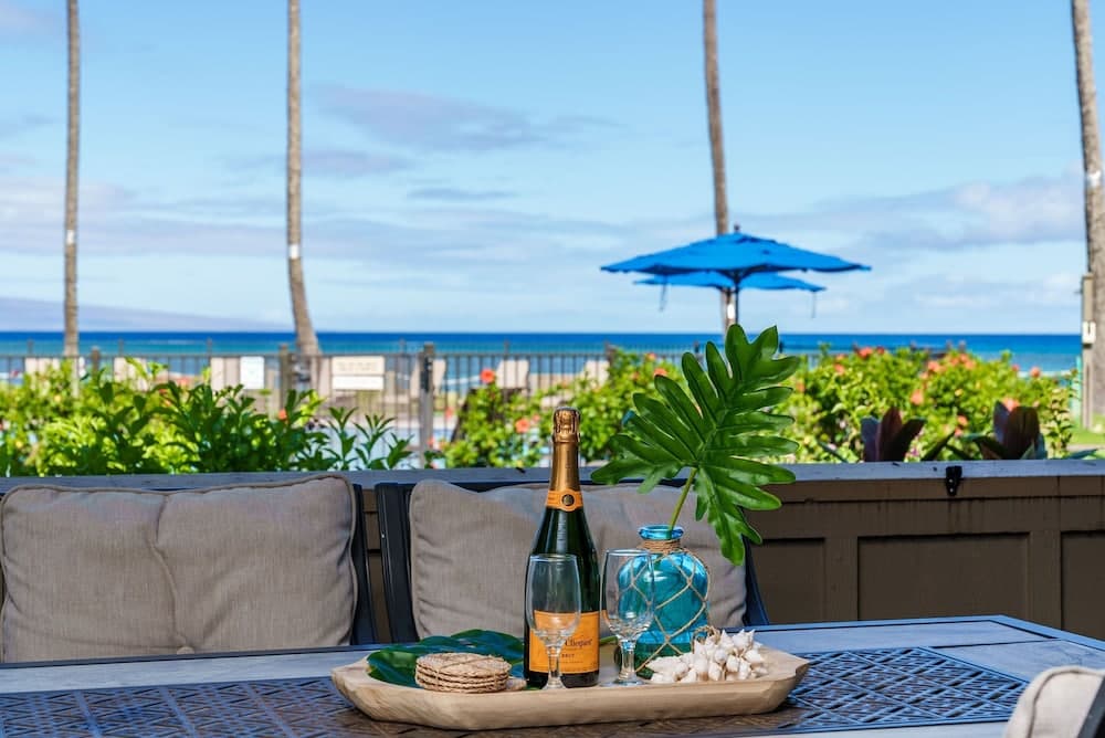Kahana Village 13 Oceanview 3bed/2bath 3 Bedroom Apts by RedAwning