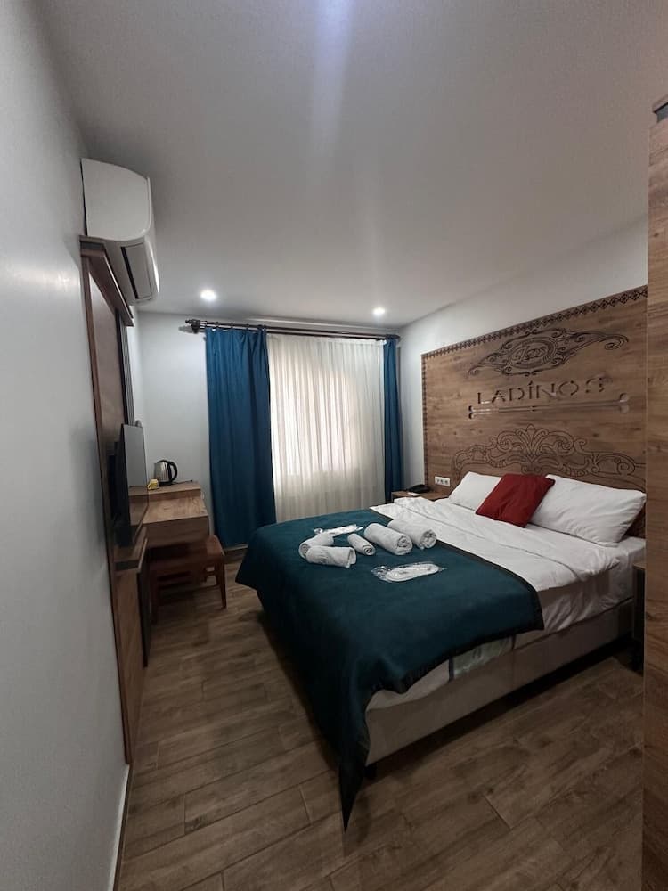 Midyat Ladinos Otel