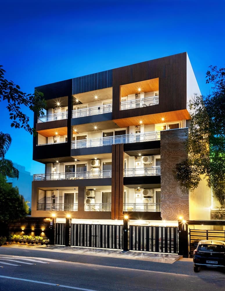 Perch Arbor Cyber City