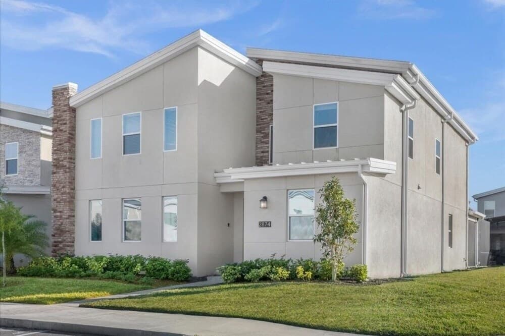 9 Bed Home Storey Lake 9 Bedroom Home by RedAwning