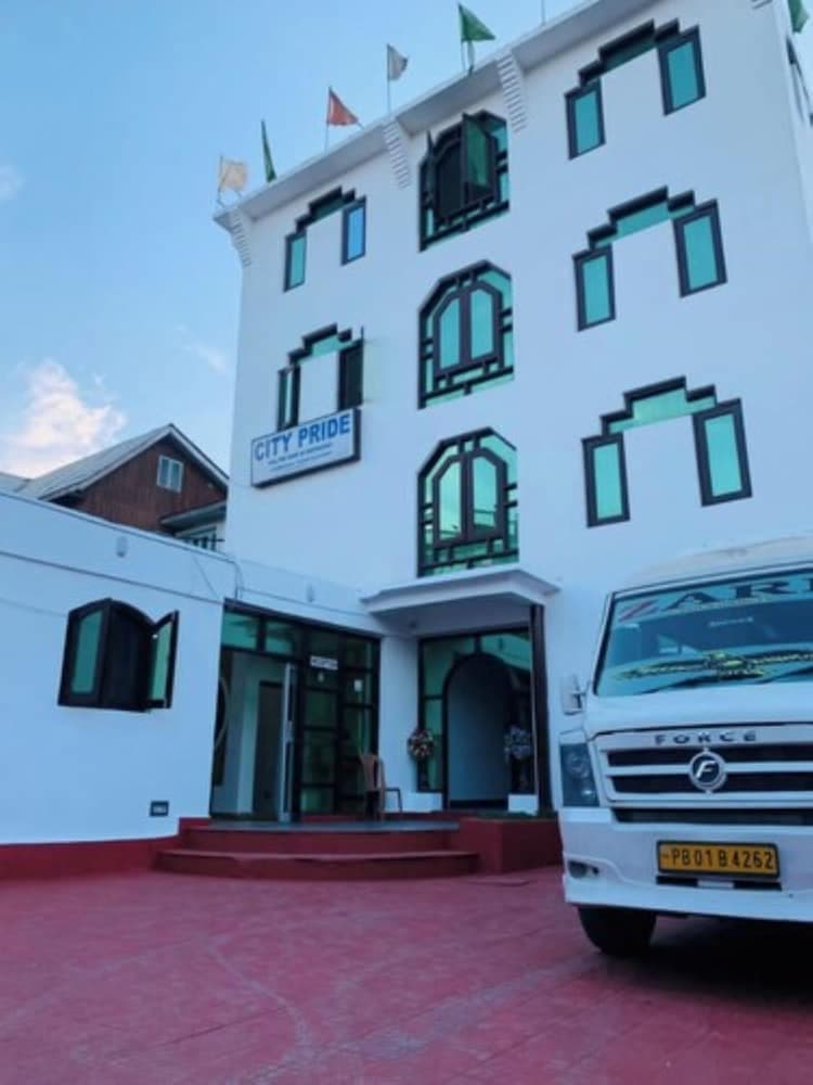 Konaklama yerinin ön cephesi