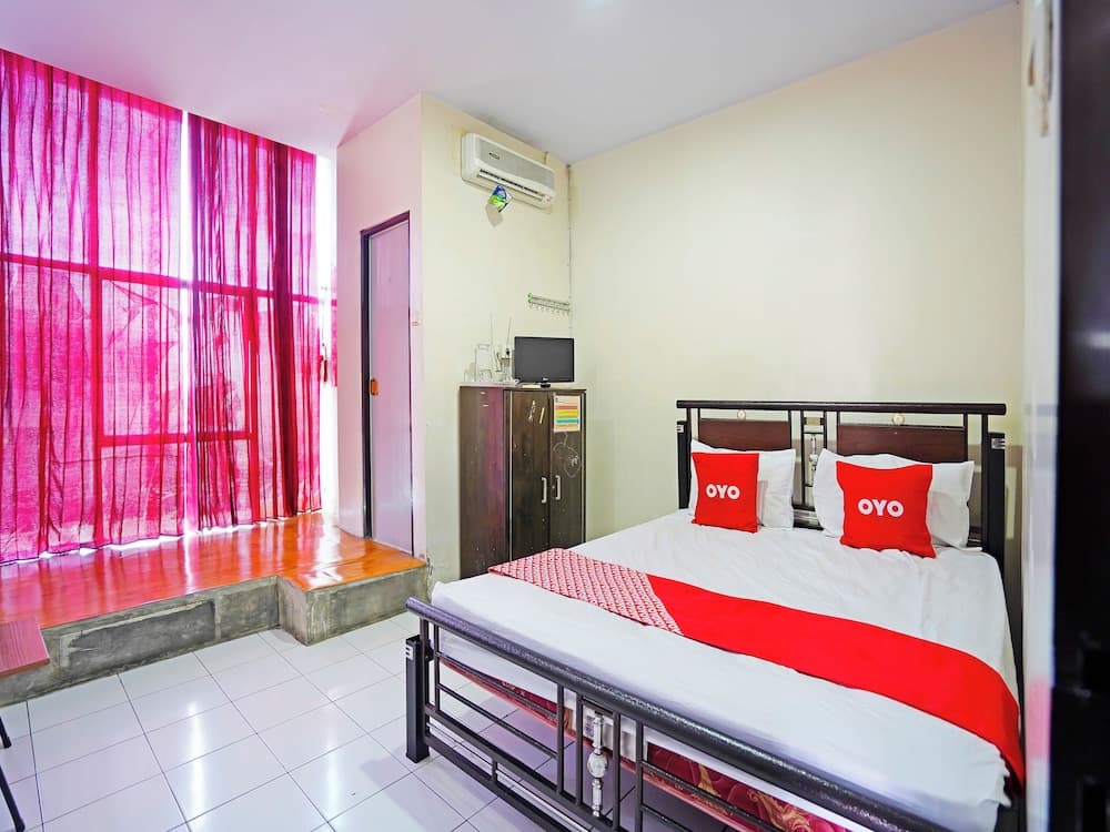 OYO 91415 De Wijaya Hotel
