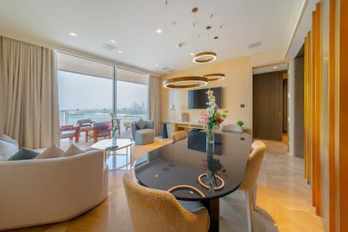 DXB - Five - 41509 - PJ