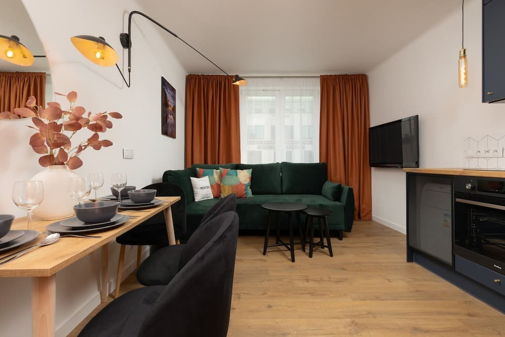 Piękna Apartment Downtown by Renters