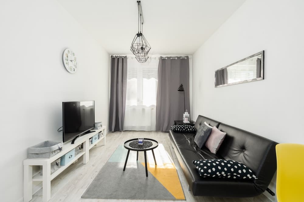 Poznan Apartment Near Old Zoo by Renters