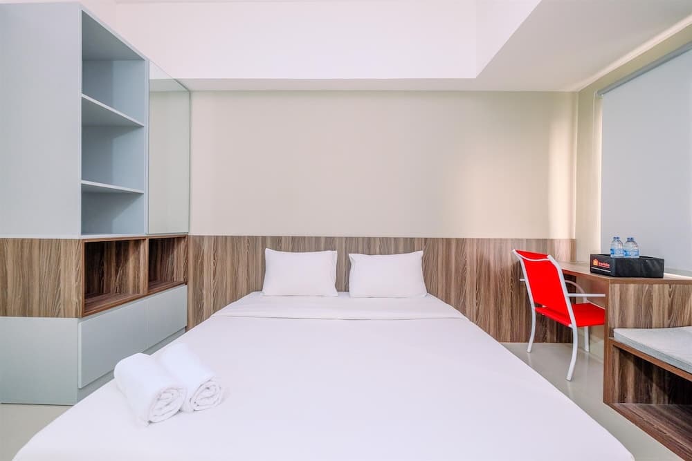 Strategic And Nice Studio At Gateway Park Lrt City Bekasi Apartment