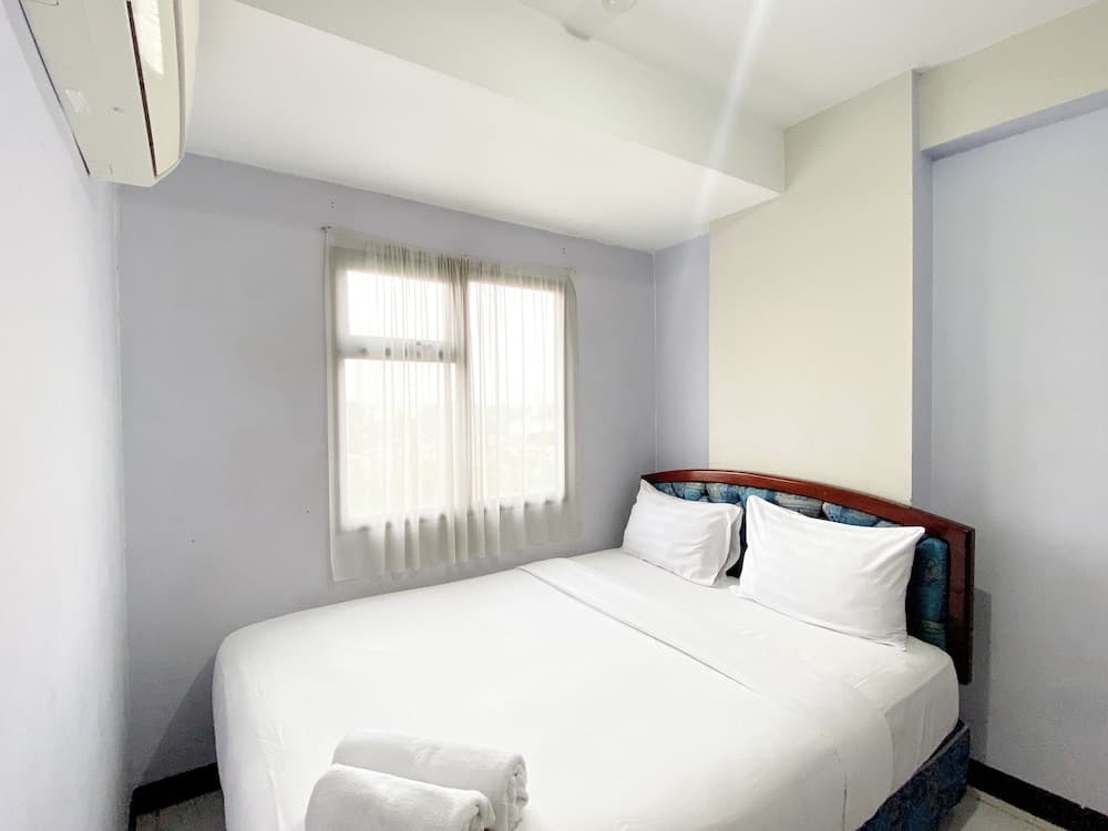 Homey and Cozy Living 2BR Lagoon Bekasi Town Square Apartment