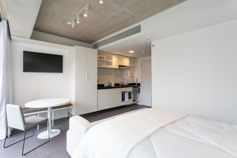 Charlie onze22 Vila Madalena