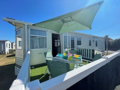 27 Tower View Pevensey Bay Holiday Park Beach