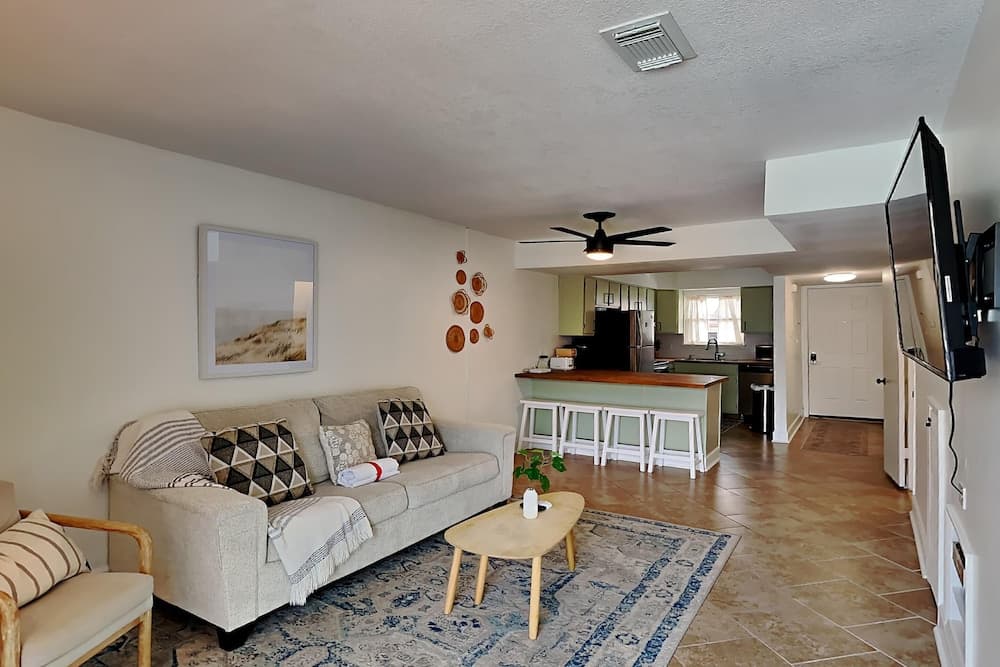 Commodore's Landing #201 - Barefoot Dream