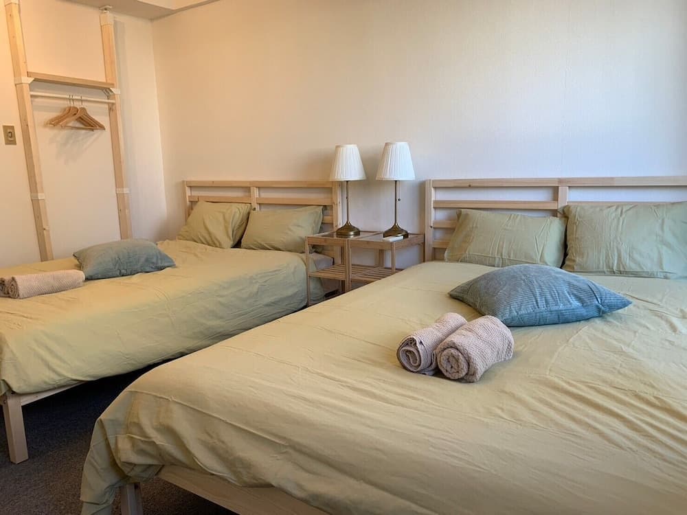 2 Double Bed Heart of Shibuya Up to 4ppl