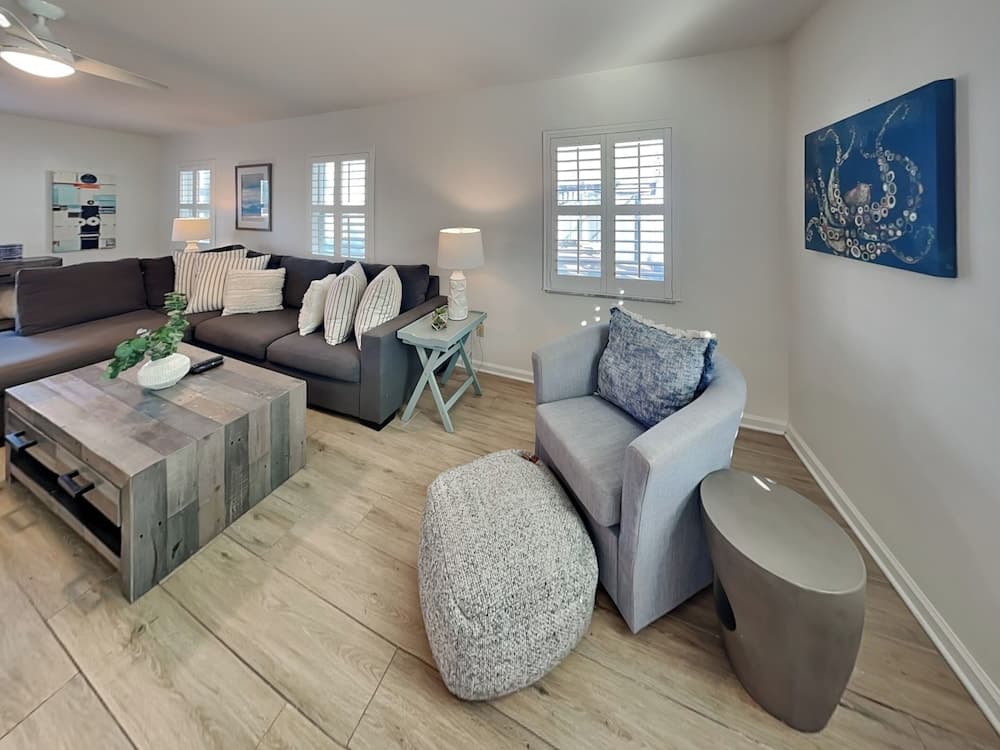 9903seasidebungvbnh - Seaside Bungalow