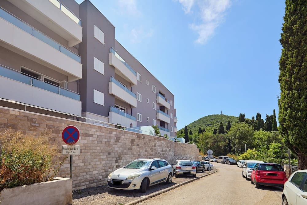 Konaklama yerinin ön cephesi