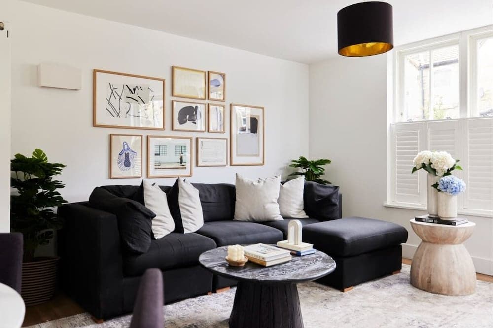 The Ravenscourt Park Escape - Bright 2bdr Flat