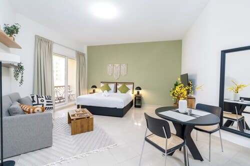 Amazing Stay With Beach Access & Balcony -rak
