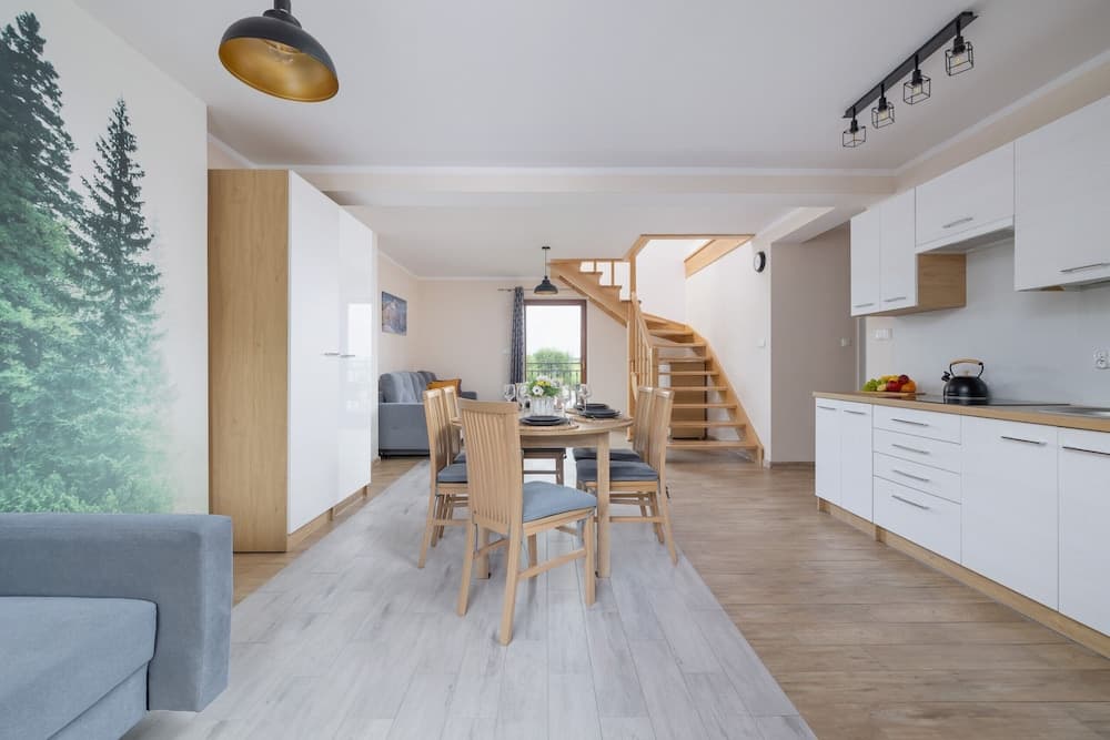 Salwatoriańska Apartment by Renters